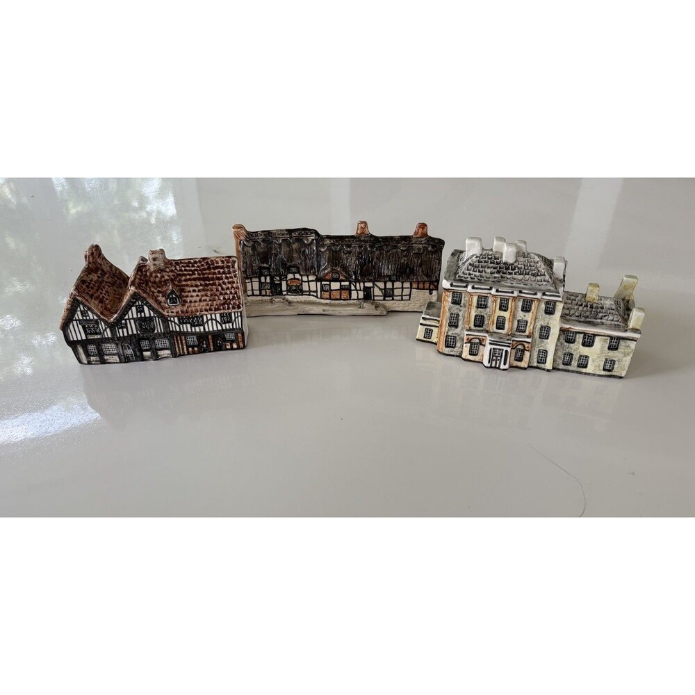 (3) Ceramic Cottages Little Britain Norfolk England Anne Hathaway Cottage RARE